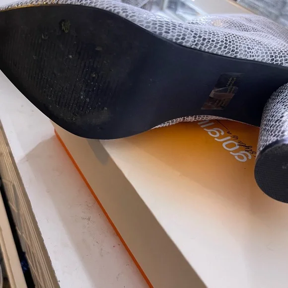 Grey & Black snake skin Bootie - Picture 3 of 4